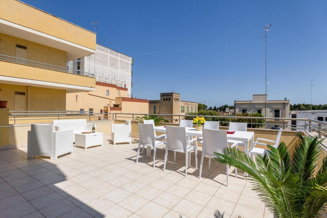 Roomy Apartment With Terrace & Parking Lecce Dış mekan fotoğraf